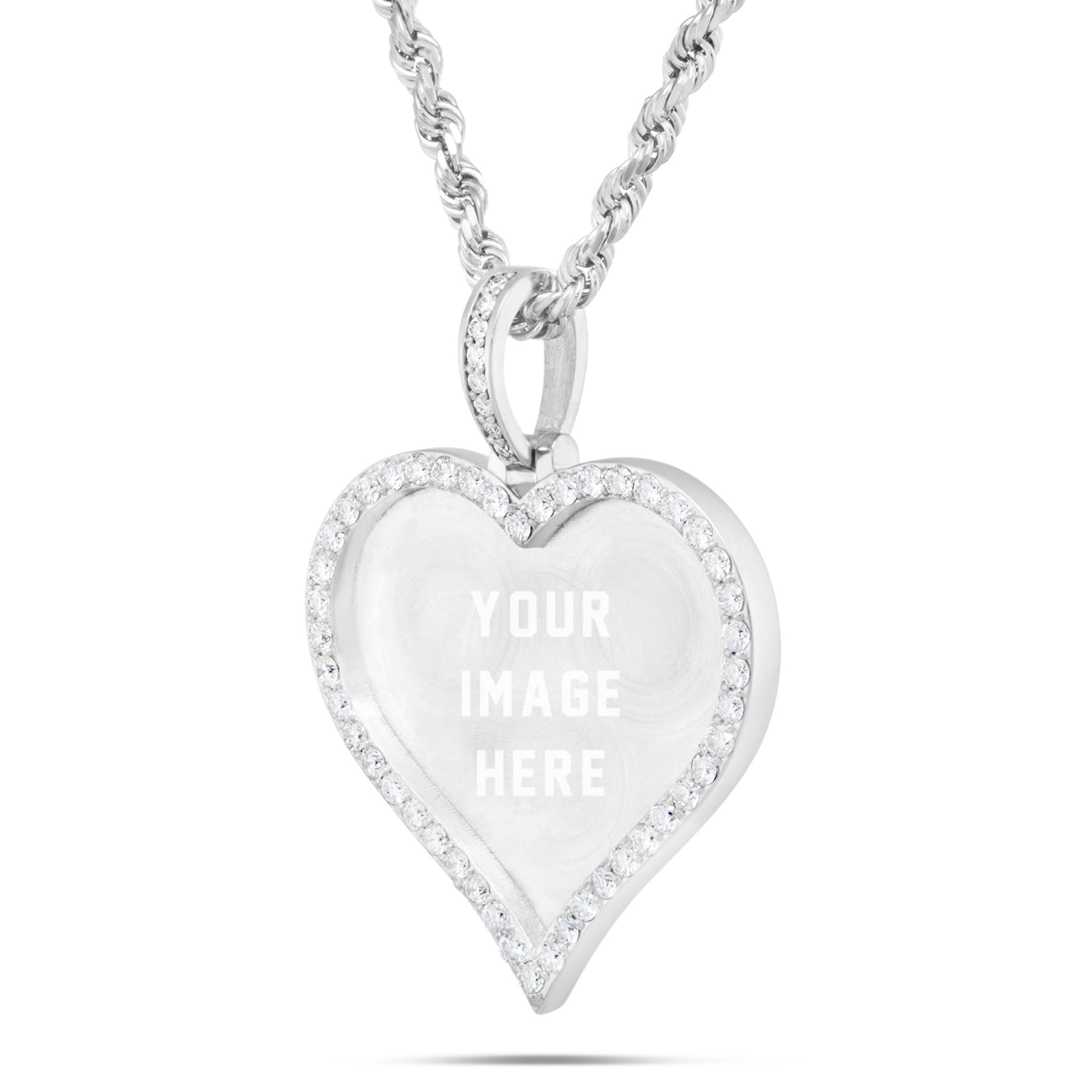 Necklace with a heart for engraving from the Celebrity collection